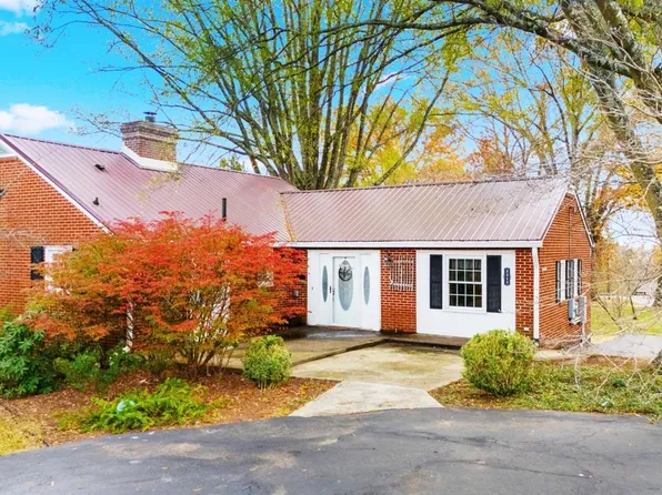 2215 Beverly Hts, Altavista, VA 24517