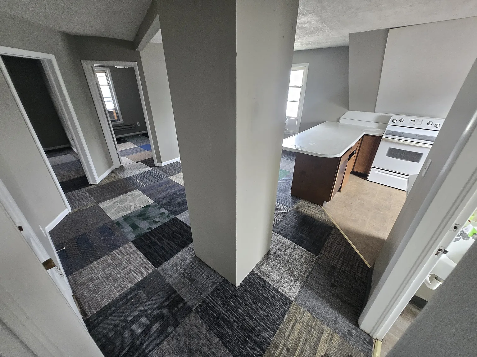 3 bed, 1050 sqft, $1,150 — Photo 3