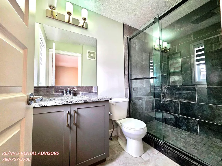 3885 Robins Cres NW — Photo 22