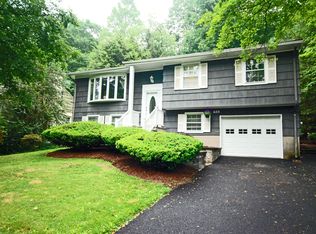 688 Ramapo Valley Rd, Oakland, NJ 07436