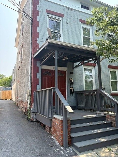 Front door & steps