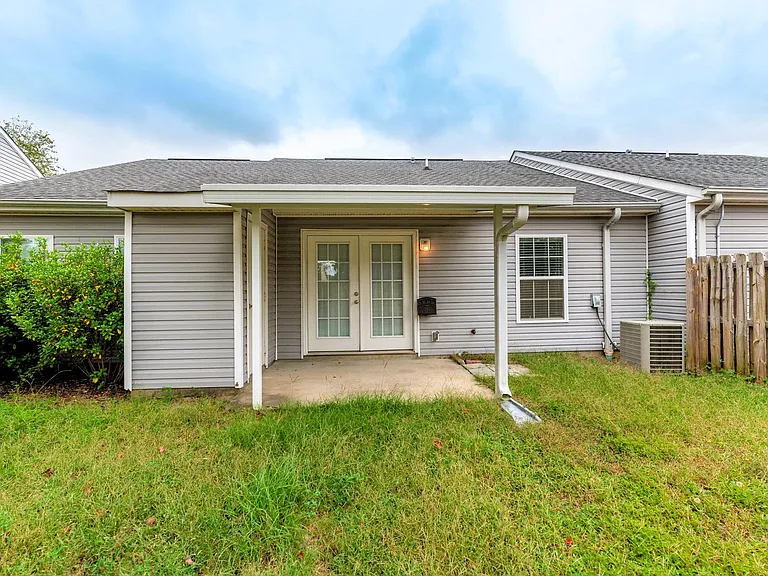 7010 Antilles Dr — Photo 34