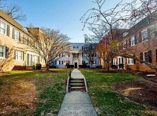 2042 Fort Davis St SE APT 301, Washington, DC 20020