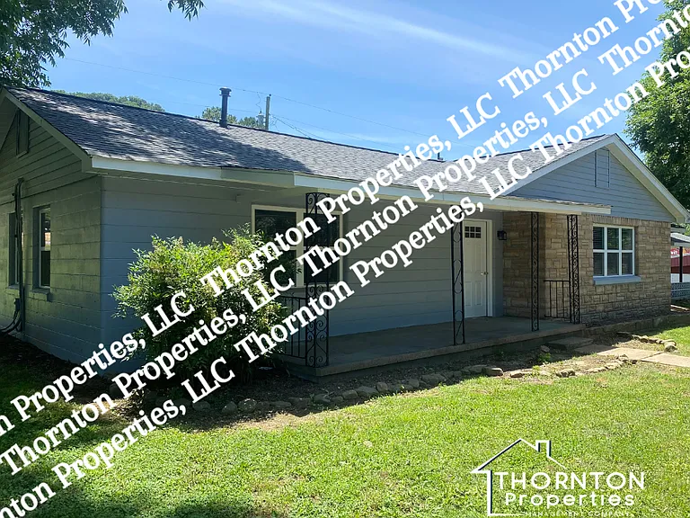 3513 Hideaway Ln — Photo 1