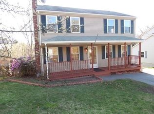 32 Hillcrest Ave, Dracut, MA 01826