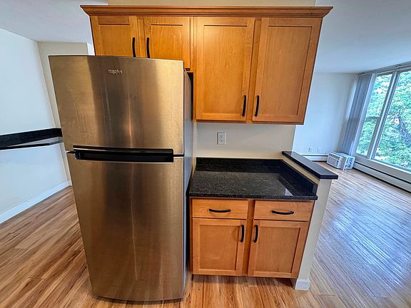 5th image of 405 6th Ave SE APT 309