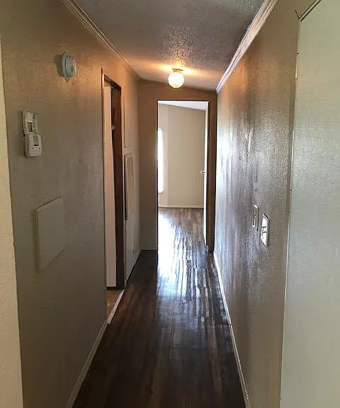 603 W Walnut St — Photo 13