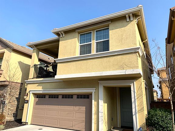 2nd image of 2076 Camino Real Way