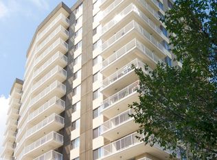 11111 L 87th Ave NW #902, Edmonton, AB T6G 0X9