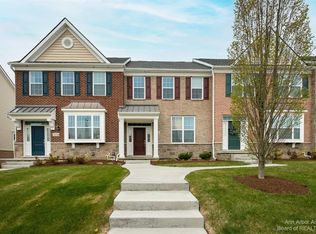 2868 Hardwick Rd, Ann Arbor, MI 48105