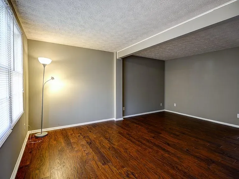 2887 Royal Path Ct — Photo 4