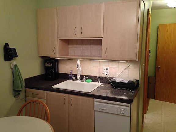 4th image of 4847 Louise St APT C