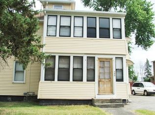 152 Pendexter Ave, Chicopee, MA 01013