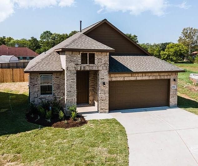 1st image of 2227 Riveroaks