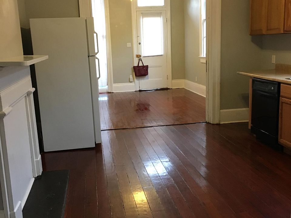 1st image of 124 S Genois St