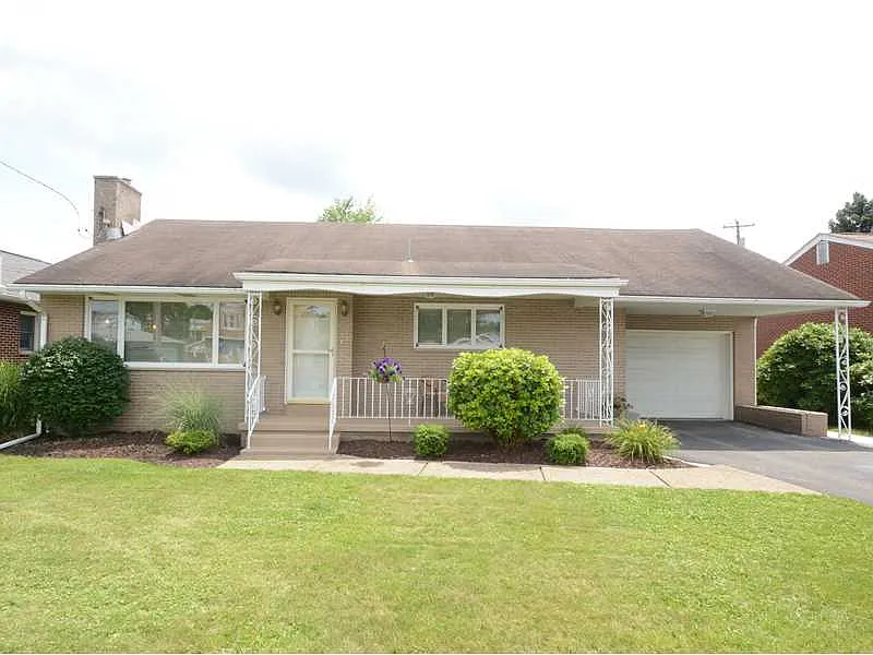 2797 Johnson St photo 1