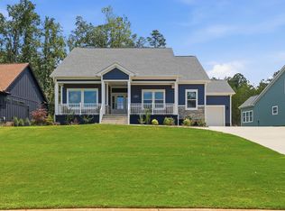 304 Portland Cir, Greenwood, SC 29649