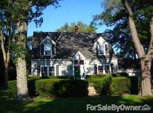 5526 Bentley Ave, Clarendon Hills, IL 60514