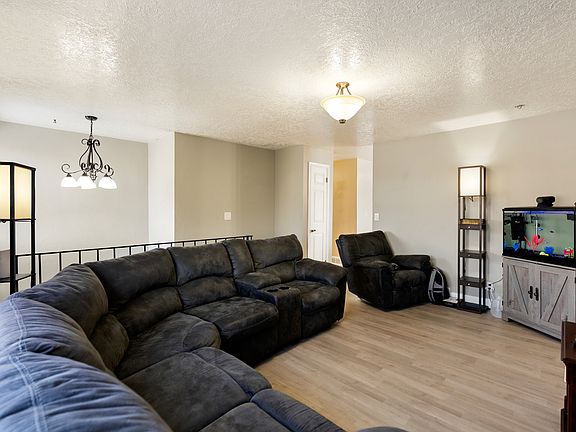 4th image of 952 W 330 S