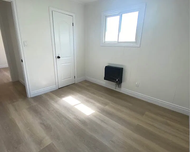 165 College Ave N #3 — Photo 11