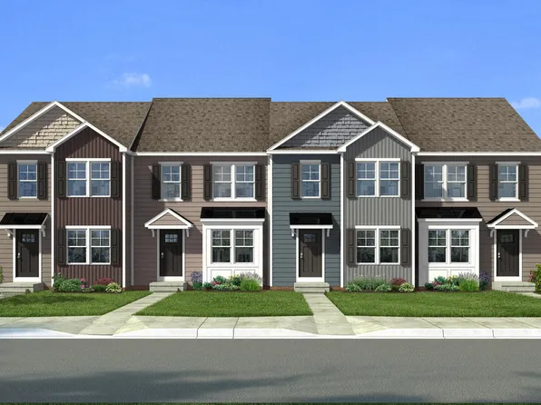 20 Moses Dr, Martinsburg, WV 25405