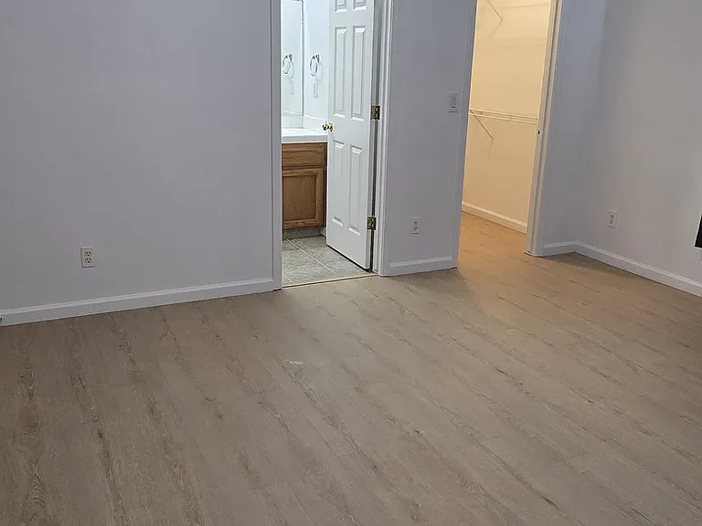 5333 W Norwich Ave — Photo 6