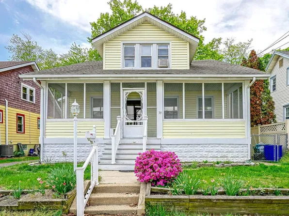 39 Watkins Ave, Woodbury, NJ 08096