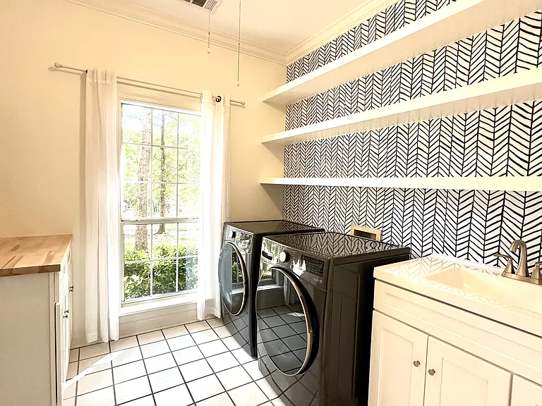 114 Ethan Cv — Photo 22