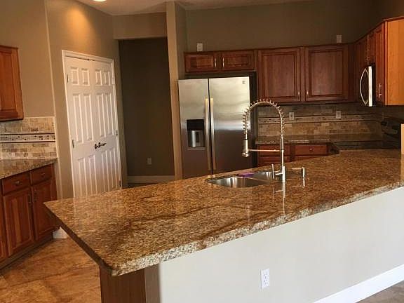 5th image of 15243 W Pinehurst Ln