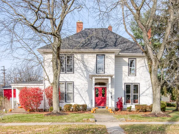 93 E Bridge St, Berea, OH 44017