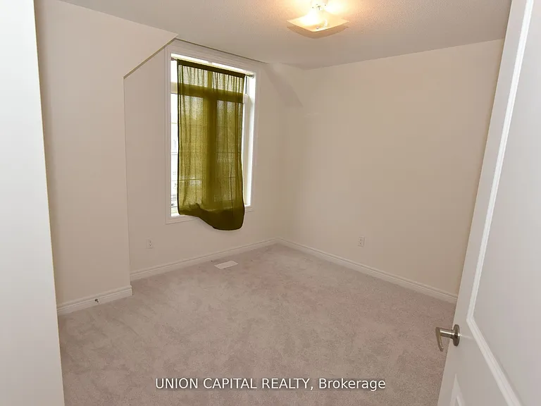 1378 Davis Loop N — Photo 11