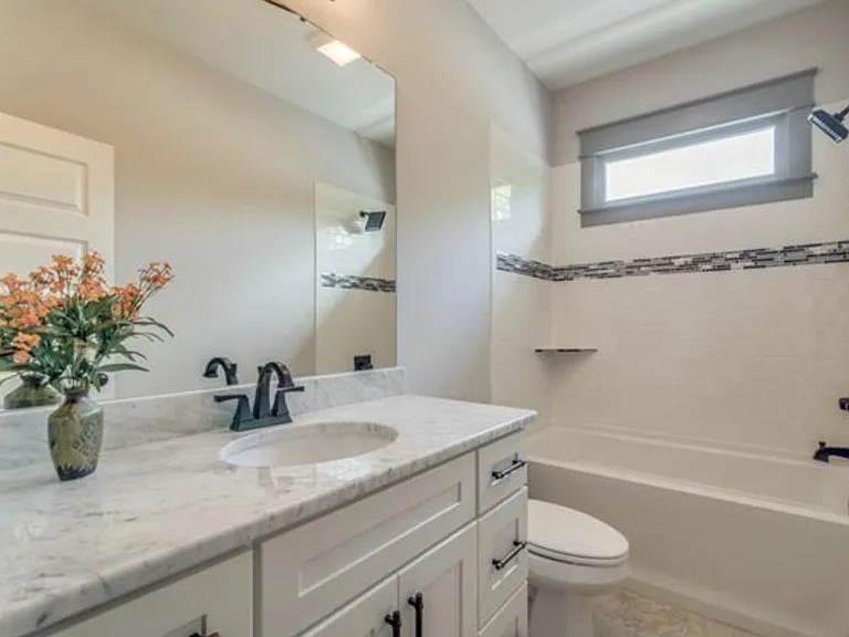 upstairs 3rd bathroom