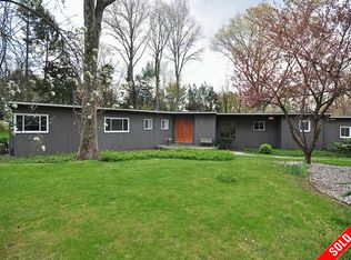 60 W Creek Farms Rd, Sands Point, NY 11050