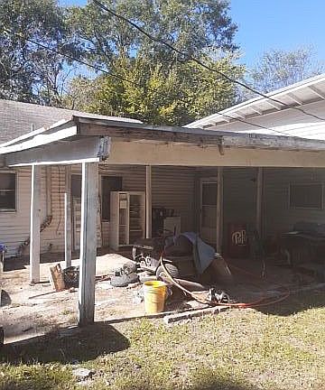 3rd image of 127 Conway St