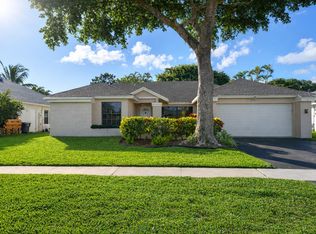 9044 Villa Portofino Cir, Boca Raton, FL 33496
