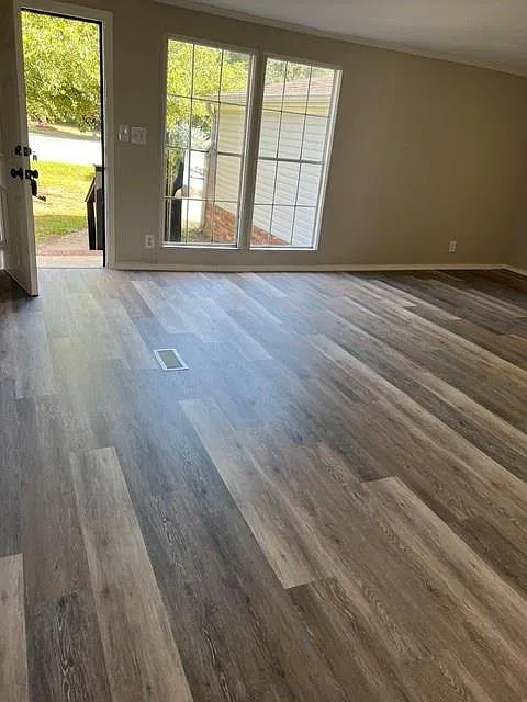 3 bed, 2.0 bath, 1344 sqft, $1,600 — Photo 4