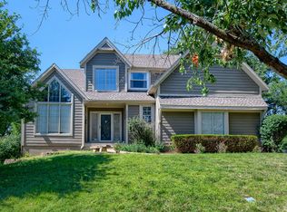 8500 W 145th Ter, Overland Park, KS 66223