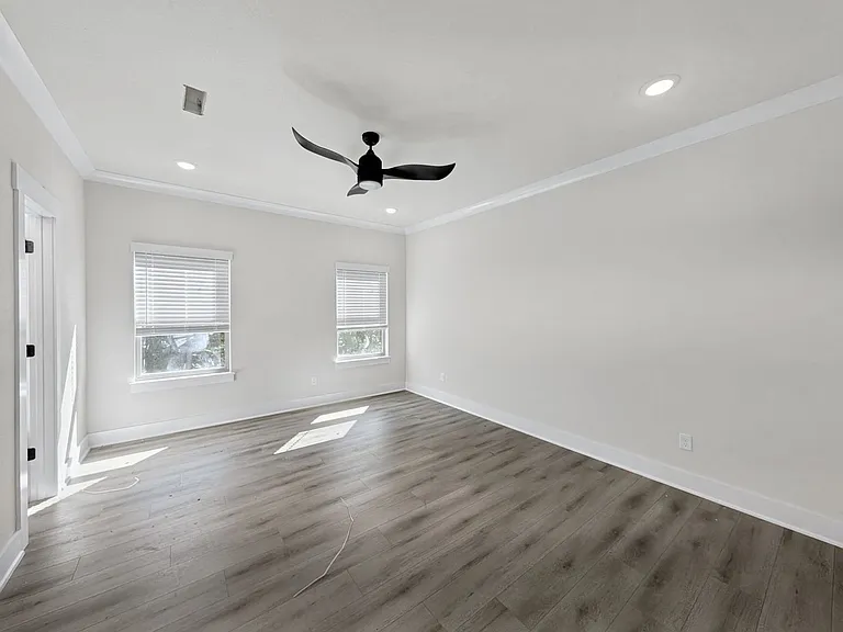 284 Stoneykirk Dr — Photo 10