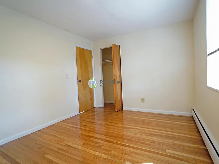 221 Babcock St — Photo 10