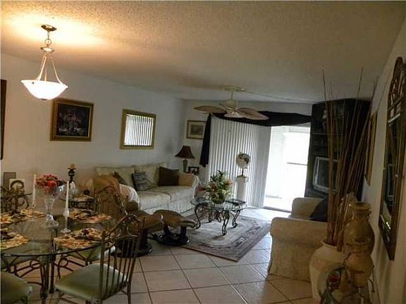 3rd image of 2212 S Cypress Bend Dr APT 303