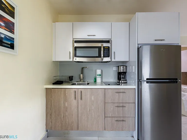 1408 Calle Aldea #3B — Photo 1