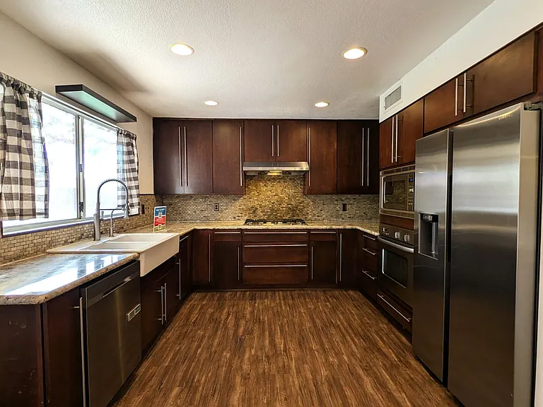 2363 W Hemlock Ct — Photo 10