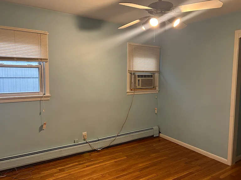 30 E 36th St #2 — Photo 4