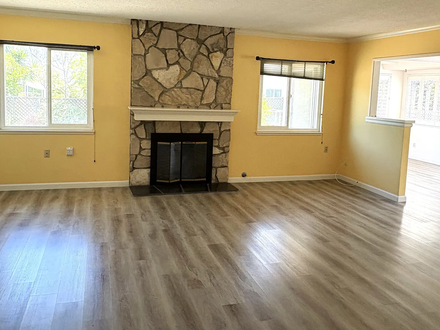 3 bed, 1574 sqft, $3,850 — Photo 3