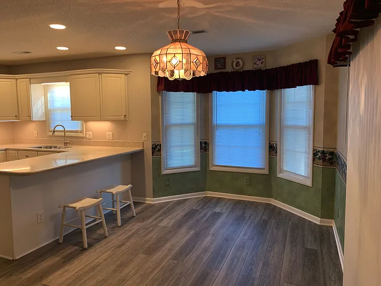 480 Shellbank Dr — Photo 9