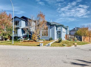 50 W Coverton Close NE, Calgary, AB T3K 4P3