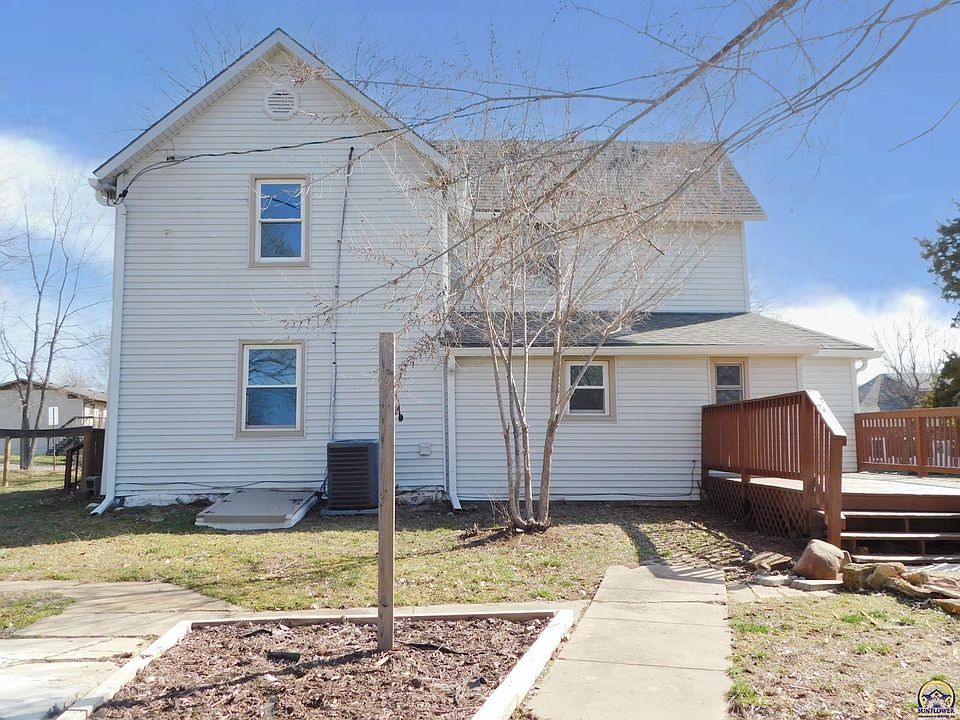 700 N Washington St, Auburn, KS 66402 Zillow