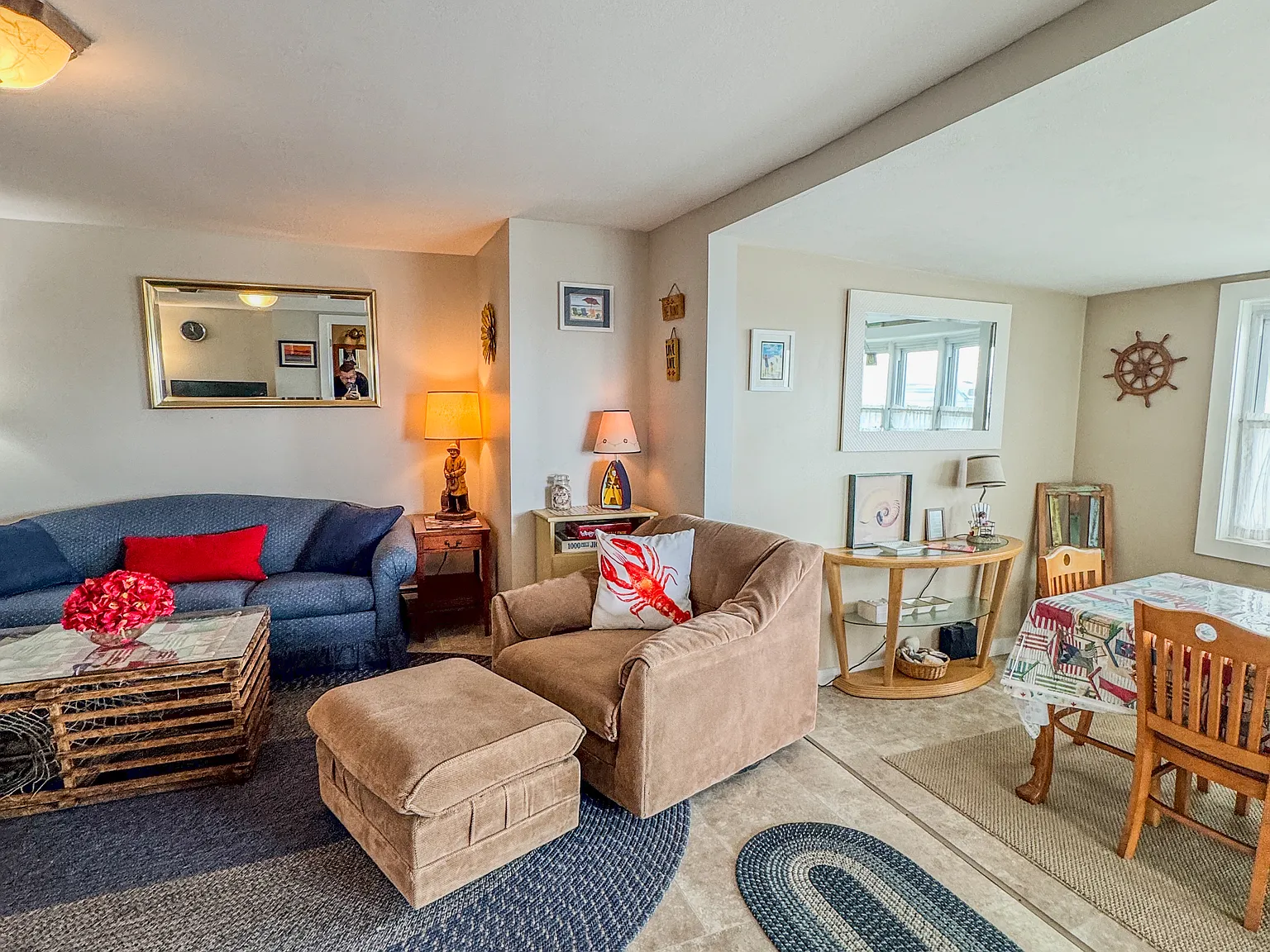 2 bed, 700 sqft, $2,500 — Photo 2