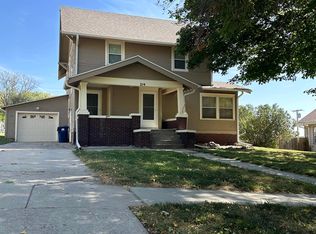 214 Whitten St, Winside, NE 68790