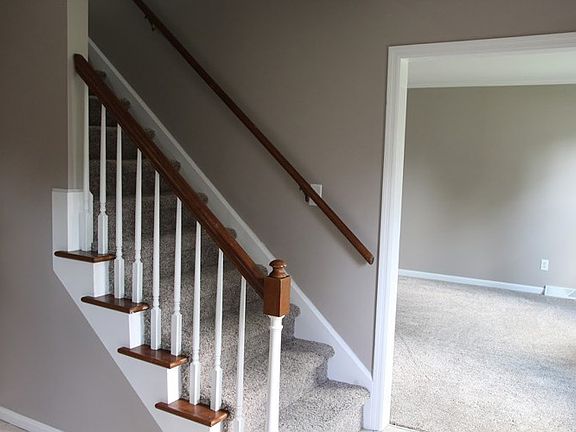 2nd image of 4018 Chapel Ln